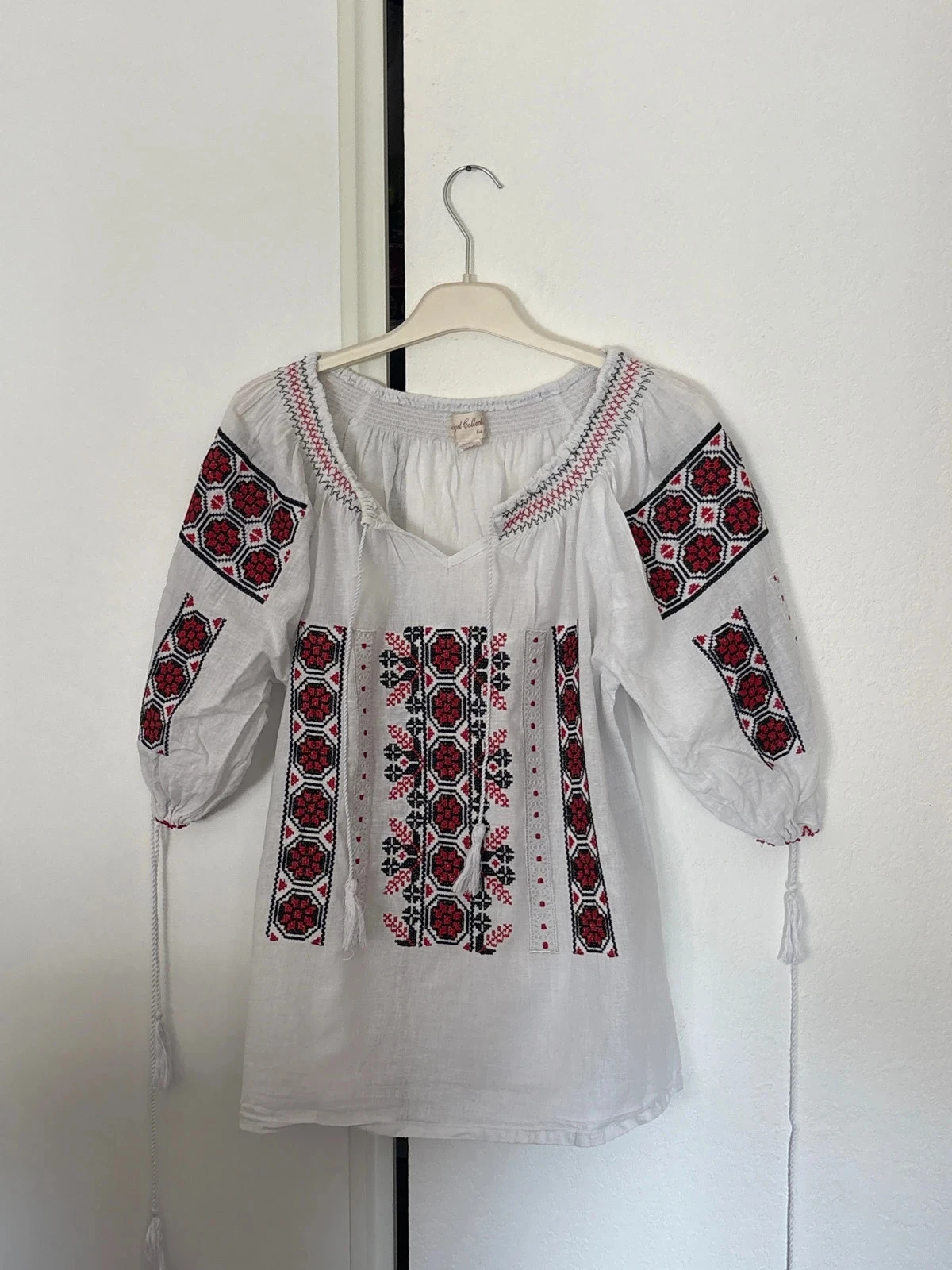 Blusa branca e vermelha tamanho S – photo 2
